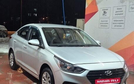 Hyundai Solaris II рестайлинг, 2019 год, 1 200 000 рублей, 3 фотография