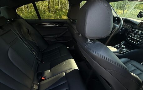 BMW 5 серия, 2018 год, 2 900 000 рублей, 13 фотография