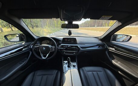 BMW 5 серия, 2018 год, 2 900 000 рублей, 10 фотография