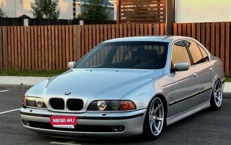 BMW 5 серия, 2000 год, 770 000 рублей, 2 фотография