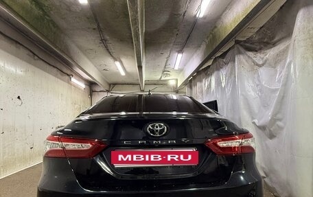 Toyota Camry, 2018 год, 2 670 000 рублей, 4 фотография