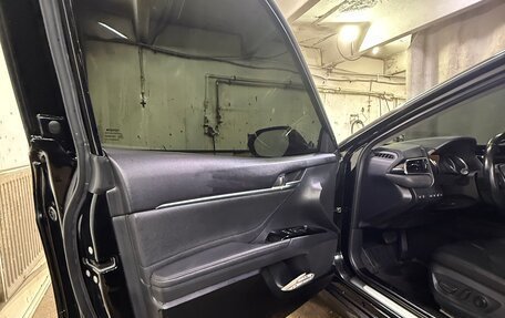 Toyota Camry, 2018 год, 2 670 000 рублей, 7 фотография