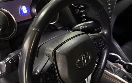 Toyota Camry, 2018 год, 2 670 000 рублей, 10 фотография