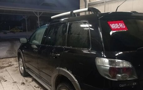 Mitsubishi Outlander III рестайлинг 3, 2005 год, 600 000 рублей, 4 фотография