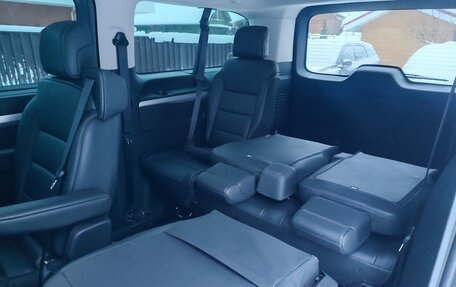 Opel Zafira Life I, 2021 год, 3 850 000 рублей, 13 фотография