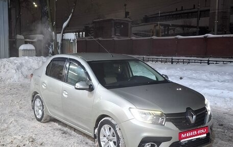 Renault Logan II, 2018 год, 420 000 рублей, 4 фотография