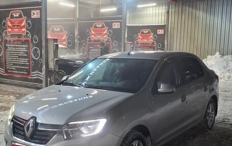 Renault Logan II, 2018 год, 420 000 рублей, 3 фотография