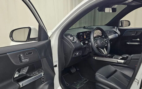 Mercedes-Benz GLB, 2022 год, 4 390 000 рублей, 10 фотография