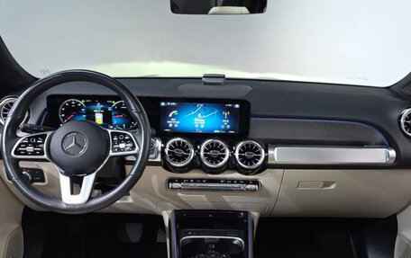 Mercedes-Benz GLB, 2023 год, 3 990 000 рублей, 7 фотография