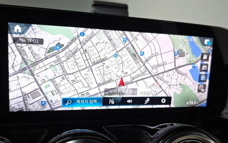 Mercedes-Benz GLB, 2023 год, 3 990 000 рублей, 14 фотография