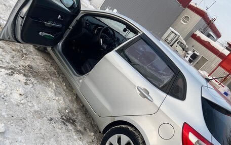 KIA Rio III рестайлинг, 2013 год, 980 000 рублей, 3 фотография