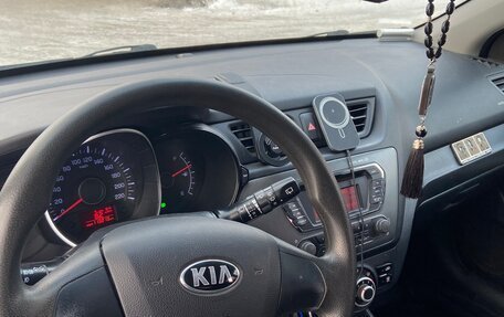 KIA Rio III рестайлинг, 2013 год, 980 000 рублей, 4 фотография