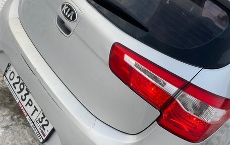 KIA Rio III рестайлинг, 2013 год, 980 000 рублей, 12 фотография