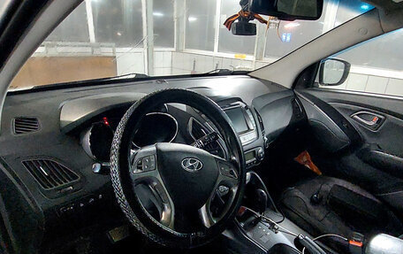 Hyundai ix35 I рестайлинг, 2013 год, 1 600 000 рублей, 10 фотография