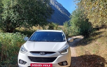 Hyundai ix35 I рестайлинг, 2013 год, 1 600 000 рублей, 14 фотография