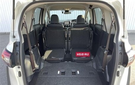 Toyota Sienta II, 2022 год, 1 137 000 рублей, 20 фотография