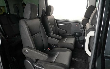 Honda Stepwgn IV, 2019 год, 2 415 000 рублей, 10 фотография