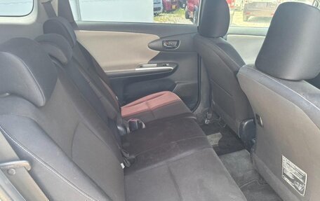 Toyota Wish II, 2012 год, 1 140 000 рублей, 27 фотография