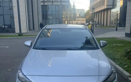 Hyundai Solaris II рестайлинг, 2017 год, 1 350 000 рублей, 2 фотография