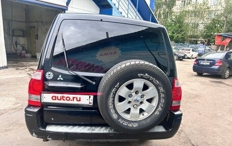 Mitsubishi Pajero III рестайлинг, 2004 год, 690 000 рублей, 3 фотография