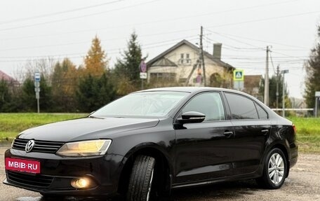 Volkswagen Jetta VI, 2013 год, 750 000 рублей, 4 фотография