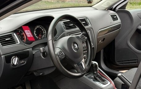 Volkswagen Jetta VI, 2013 год, 750 000 рублей, 11 фотография