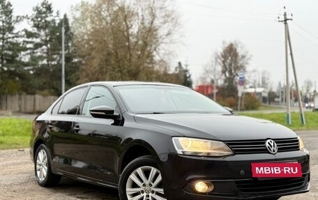 Volkswagen Jetta VI, 2013 год, 750 000 рублей, 6 фотография