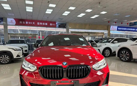 BMW 1 серия, 2022 год, 1 700 000 рублей, 2 фотография