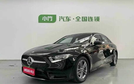 Mercedes-Benz A-Класс, 2022 год, 1 950 000 рублей, 1 фотография