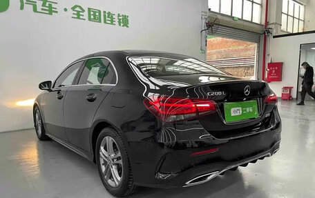 Mercedes-Benz A-Класс, 2022 год, 1 950 000 рублей, 6 фотография