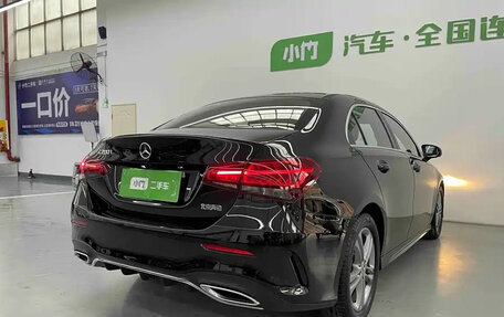 Mercedes-Benz A-Класс, 2022 год, 1 950 000 рублей, 5 фотография