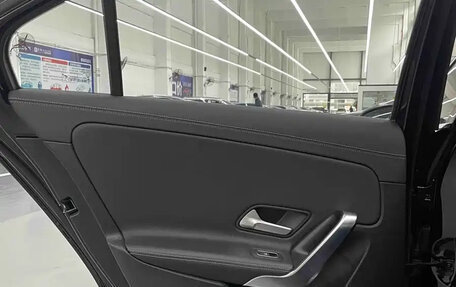 Mercedes-Benz A-Класс, 2022 год, 1 950 000 рублей, 13 фотография