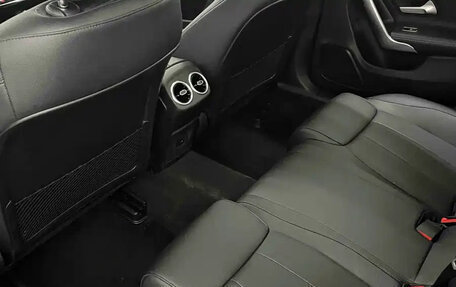 Mercedes-Benz A-Класс, 2022 год, 1 950 000 рублей, 15 фотография