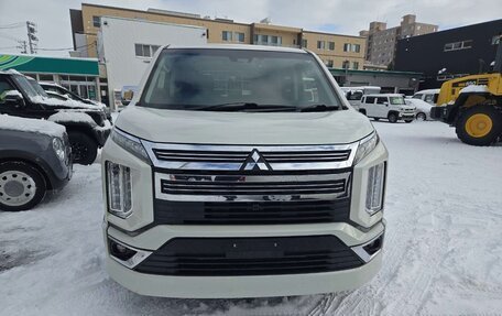 Mitsubishi Delica D:5 I, 2022 год, 2 830 000 рублей, 2 фотография