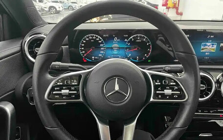 Mercedes-Benz A-Класс, 2022 год, 1 950 000 рублей, 7 фотография