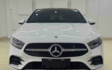 Mercedes-Benz A-Класс, 2022 год, 1 970 000 рублей, 2 фотография