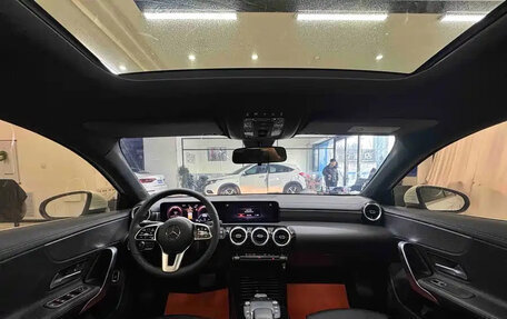 Mercedes-Benz A-Класс, 2022 год, 1 970 000 рублей, 10 фотография