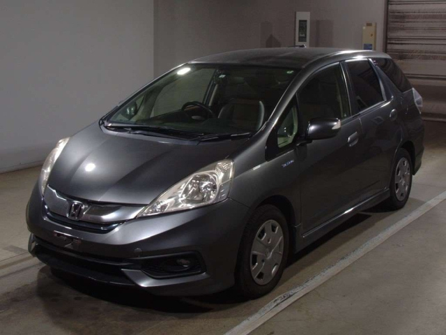 Honda Fit Shuttle I рестайлинг, 2013 год, 895 000 рублей, 1 фотография