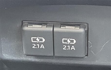 Toyota Sienta II, 2022 год, 1 168 000 рублей, 24 фотография