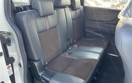 Toyota Sienta II, 2022 год, 1 168 000 рублей, 29 фотография