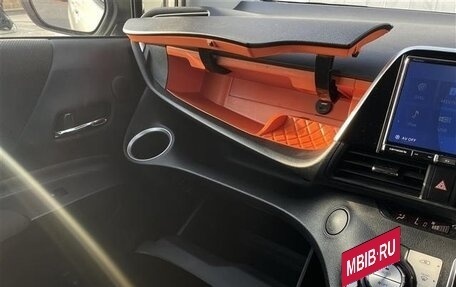 Toyota Sienta II, 2022 год, 1 168 000 рублей, 31 фотография