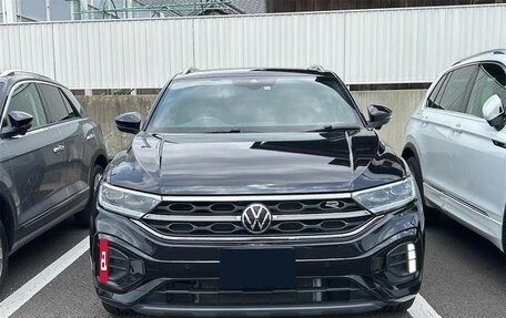 Volkswagen T-Roc I, 2022 год, 1 511 000 рублей, 2 фотография