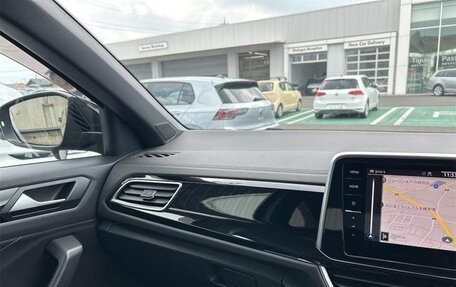 Volkswagen T-Roc I, 2022 год, 1 511 000 рублей, 29 фотография