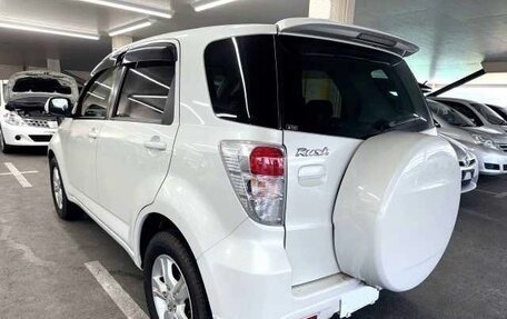 Toyota Rush II, 2015 год, 1 080 000 рублей, 4 фотография