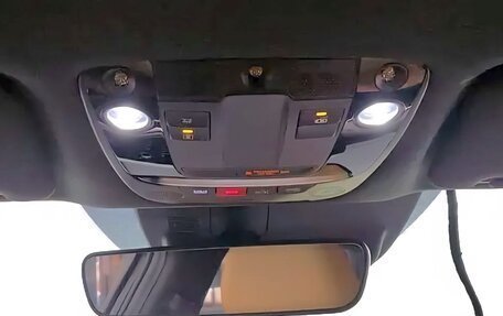 KIA K5, 2022 год, 2 350 000 рублей, 12 фотография