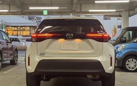 Toyota Yaris Cross, 2022 год, 1 461 000 рублей, 5 фотография