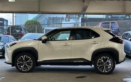 Toyota Yaris Cross, 2022 год, 1 461 000 рублей, 8 фотография