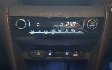 Toyota Yaris Cross, 2022 год, 1 461 000 рублей, 15 фотография