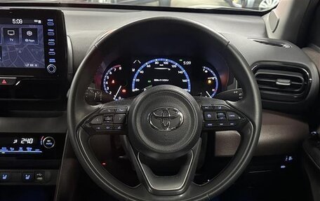 Toyota Yaris Cross, 2022 год, 1 461 000 рублей, 11 фотография