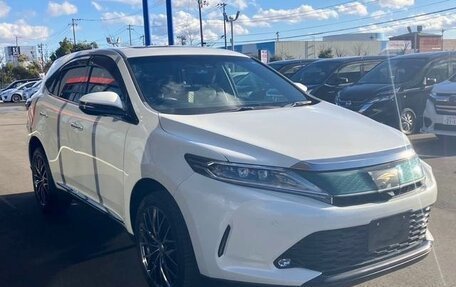 Toyota Harrier, 2020 год, 2 750 000 рублей, 4 фотография